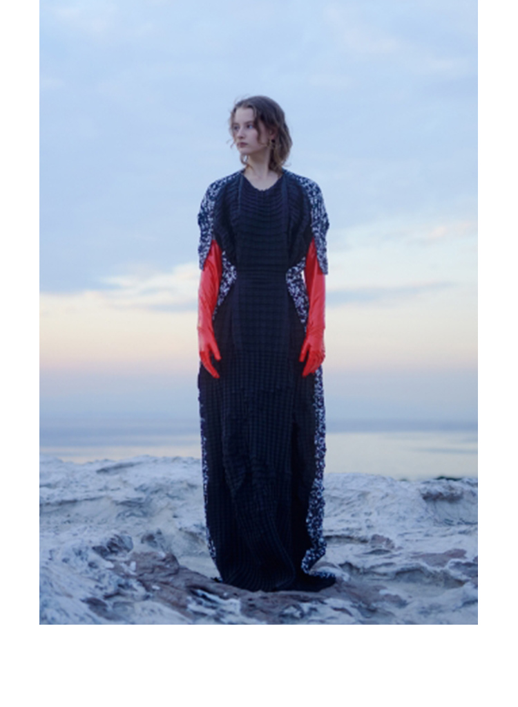 AKIKO AOKI フラワープリント トップス AKIKO AOKI フラワープリント トップス AKIKOAOKI 21SS Order