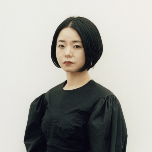  Emi Suzuki